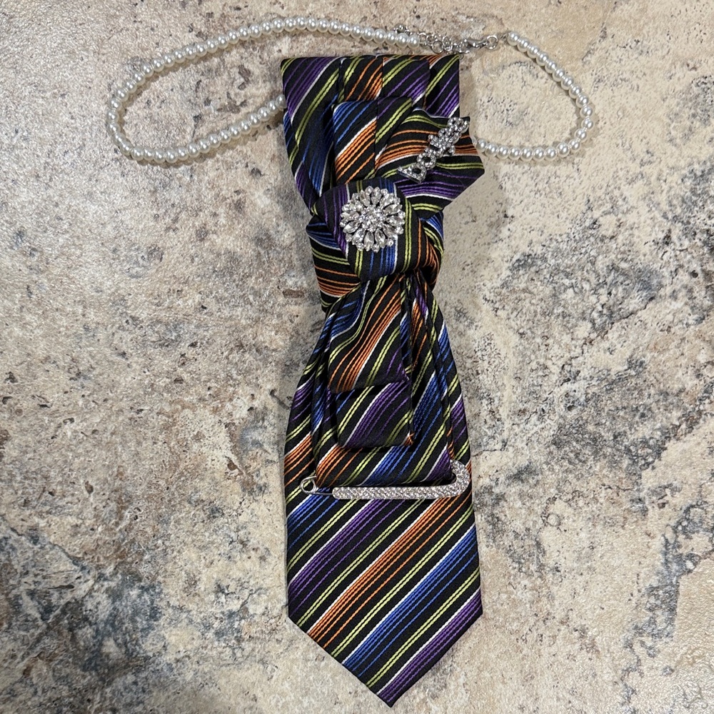 Striped Multicolor NeckTie Necklace with Brooches
